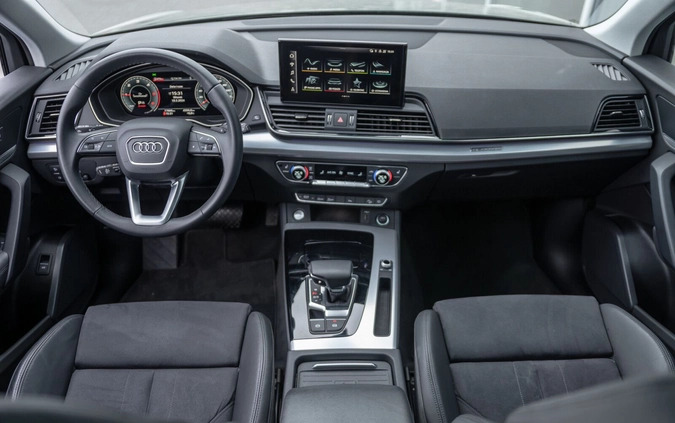 Audi Q5 cena 249900 przebieg: 17670, rok produkcji 2023 z Starogard Gdański małe 407